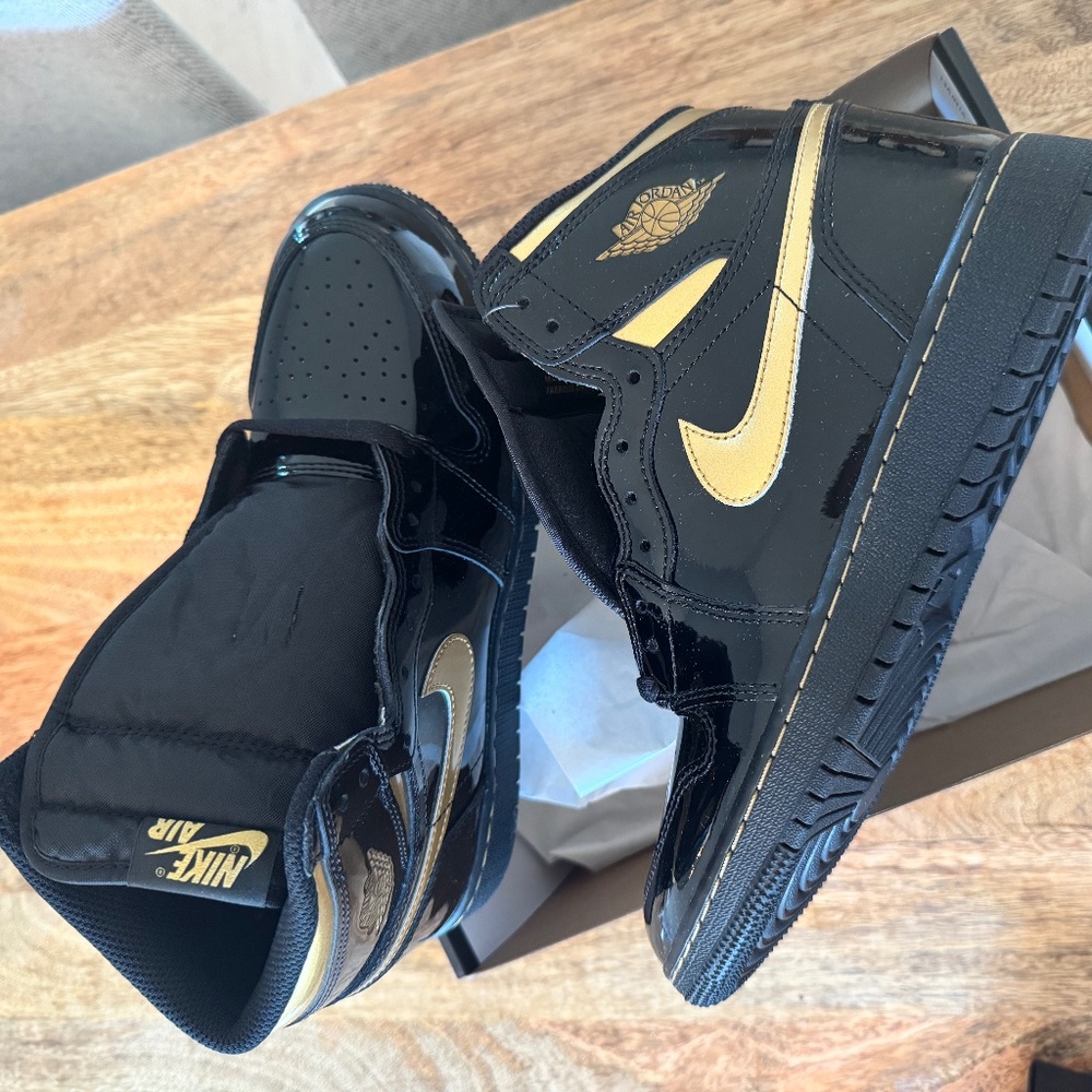 Air Jordan 1 Retro High OG GS Size USA 6y